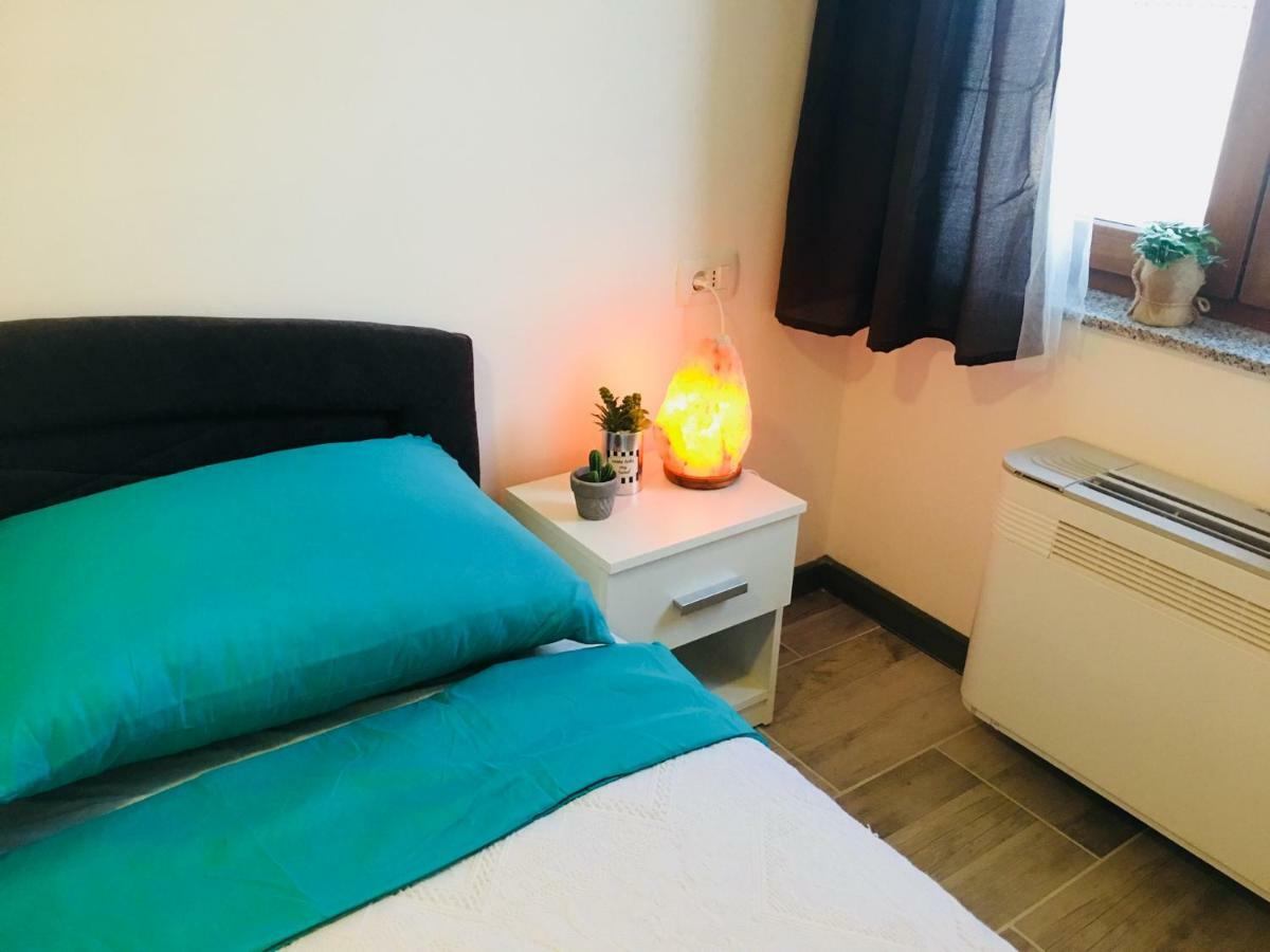 Apartments Mario Малинска Экстерьер фото
